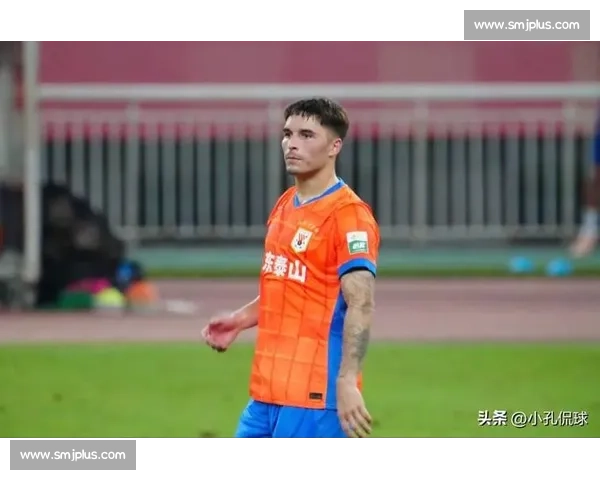 临阵换将！彭啸替洛佩斯首发，泰山 3-1 海港藏深意