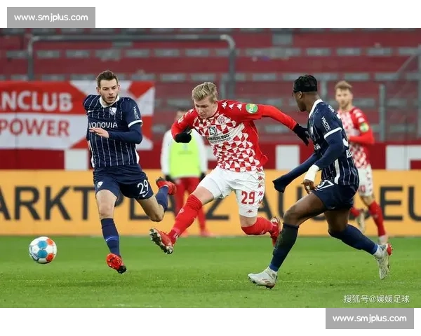 半场战报：布季米尔双响逆转，奥萨苏纳 2-1 塞尔塔